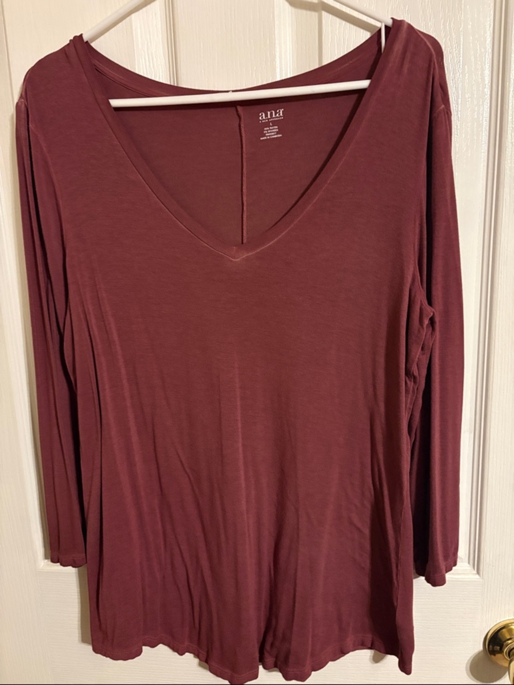 a.n.a Long Sleeve V-Neck Top - Burgundy